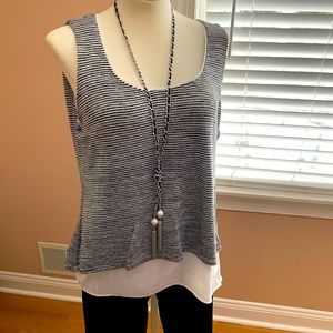 White House Black Market short sleeve blouse